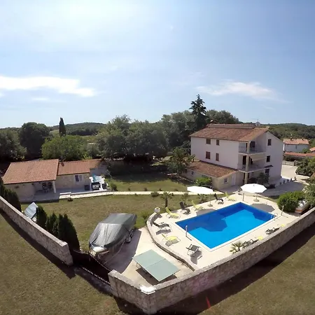Guest house With Pool Fjord