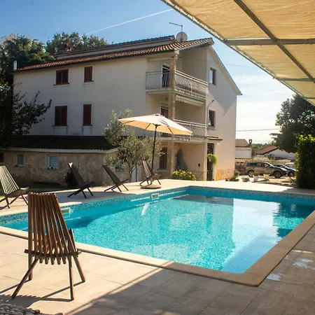 Guest house With Pool Fjord